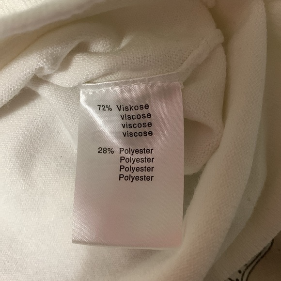 White pullover v neck sweater - Picture 4 of 5